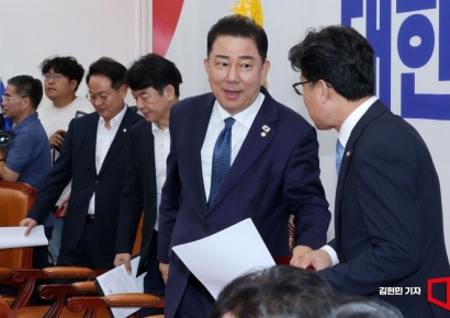 [포토] 김병기 “국민주권 정부 실용 외교가 거둔 값진 성과”
