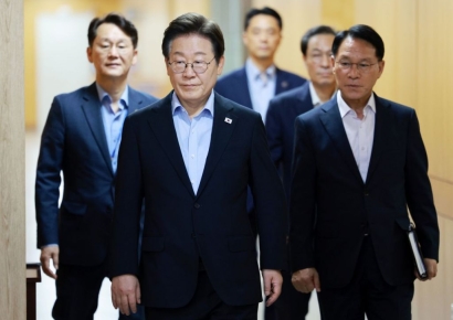 [속보]李대통령 "스토킹 세번 신고했는데 살해…무능·안이한 대처" 질타