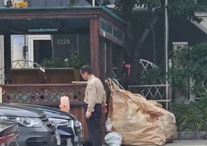 "위에서도 지켜봐" "새벽에도 편히 못 자"…같은 노동 다른 고충의 경비원