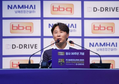김기동 서울 감독 "바르샤 리듬감 뛰어나, 우리도 지향해야" 
