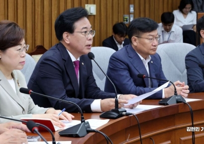 [포토] 송언석 "이제 尹은 없다…전대에 尹 끌어들이는 자해 멈춰야"