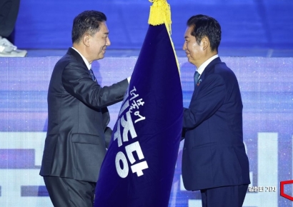 김병기 "정청래 당대표 축하…일치단결로 李정부 지원"