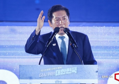 정청래 "국힘, 계엄 사과·반성 없다면 악수 안 해"
