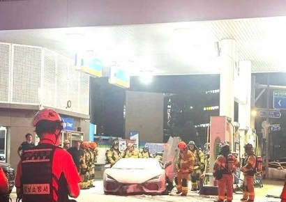 강남 주유소서 람보르기니 화재…2명 부상