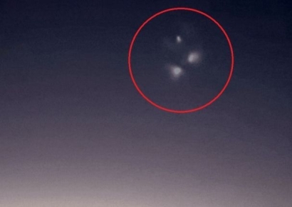 밤 하늘 하얗게 빛난 '세 개의 빛' 목격한 사람들…기이한 광경의 정체는 