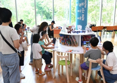 [르포]웅진씽크빅 '북스토리' 국내 첫 공개…직접 써보니 "CES가 반할 만"