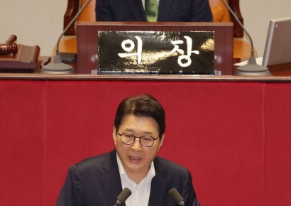 국힘, '방송법 반대' 필리버스터 돌입…첫 주자 신동욱 "與 인정 안해"