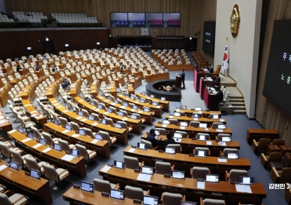 [포토] 노종면 의원, 방송3법 찬성 무제한토론