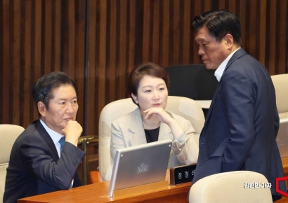 이언주 "김건희, 타고난 사기꾼…부부 동시 구속에 동정도 안 느껴져"