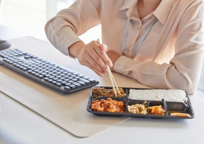 "가격 부담 없어 너무 좋아요" 혼밥족들 '우르르'…한그릇으로 대박난 배민