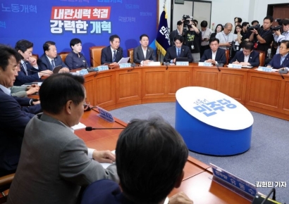 [포토] 민주 "이춘석 제명 초치...차기 법사위원장, 추미애에 요청"
