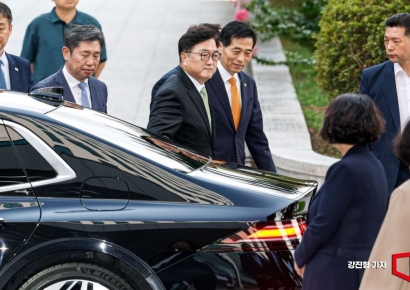 [포토] 내란특검 사무실 도착한 우원식 국회의장