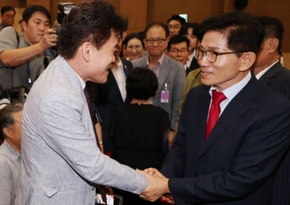 김문수 "계엄해서 누가 죽거나 다쳤나?…尹 재입당 당연히 받아준다"