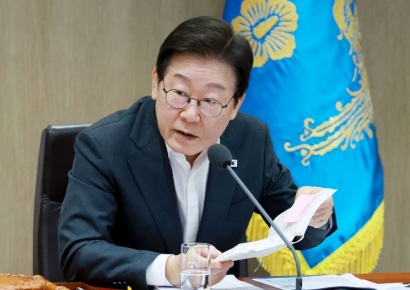'정상회담·광복절 사면·대주주 양도세' 휴가 마친 李대통령이 직면한 중대 과제