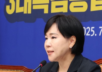 민주당 "김문수, 국힘 정당해산 앞당기는 장본인…주적 발언은 국가보안법 위반"