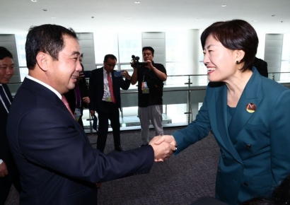 APEC 무대서 'K푸드 플러스' 수출 외교…송미령 "농식품 교역·협력 확대"
