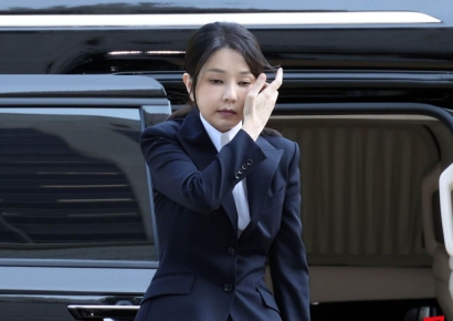 [속보] 특검 "서희건설, 김건희 '나토 목걸이' 줬다 인정…실물 제출"