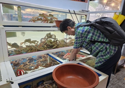 영덕군, 현장 점검으로 여름철 수산물 안전관리 강화