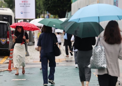 호우주의보 발령에 중대본 1단계 가동…"위험지역 접근 자제" 