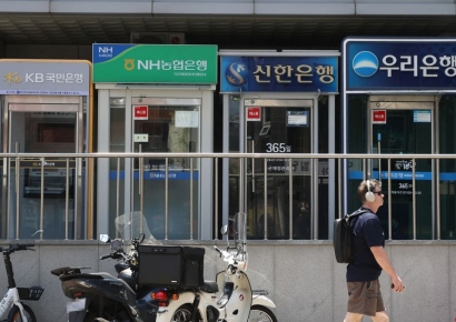 5대은행 지난달 가계대출 11개월 만에 감소