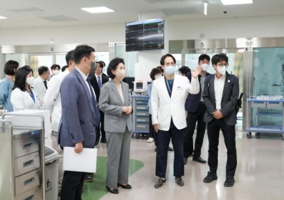 '콜록콜록' 많이 보이더니…지난주보다 24% '훌쩍' 늘어난 코로나 입원환자
