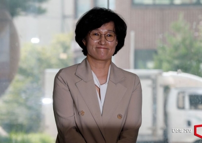 [포토] 미소 짓는 원민경 여성가족부 장관 후보자