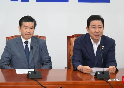 [포토] 김병기 "불합리한 규제 개선 의지"…암참 회장 "노란봉투법 우려"