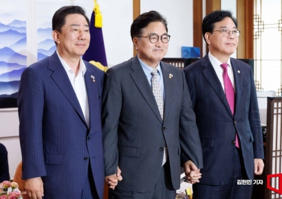 [포토] 본회의 일정 합의 위해 만난 여야 원내대표