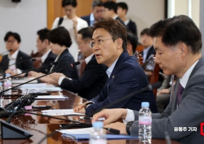 권대영 금융위 부위원장 "롯데카드, 신고보다 더 큰 규모 정보유출"