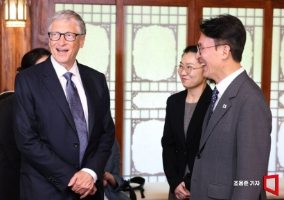 [포토] 활짝 웃는 김민석 총리와 빌게이츠 이사장