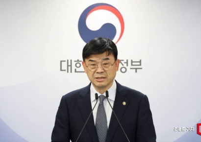 '갭투자' 논란 이상경 국토 1차관 '사의'…李대통령, 출국 전 '수리'할 듯