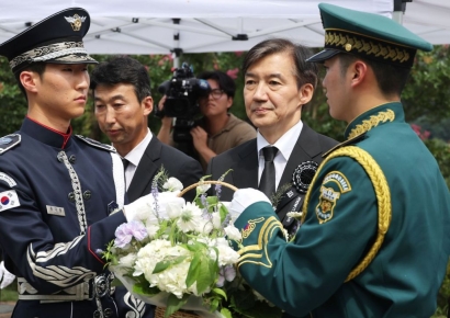 "2030 남성, 가식에 환멸 느낀 것…꼰대 짓 그만" 조국 비판한 주진우