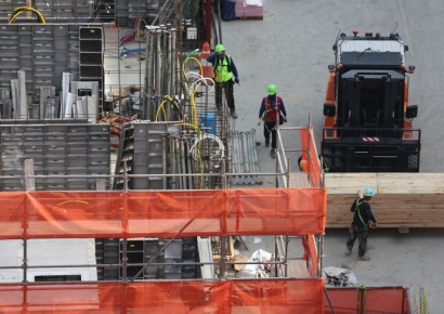 건설 부진이 성장률 1.4%P 깎아먹어…현장선 '역대 최장 침체' 19개월째