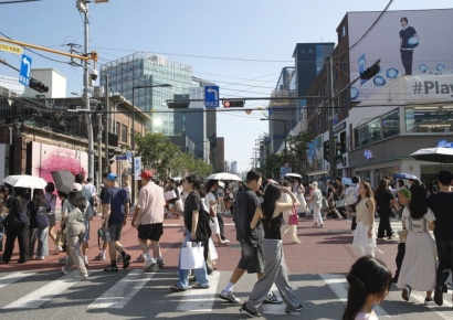 '천지개벽' 이 동네 어디야?…경제가치 1.1조·외국인 방문객 100배 늘어
