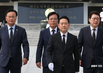 [포토] 현충원 찾은 장동혁 국민의힘 신임 대표