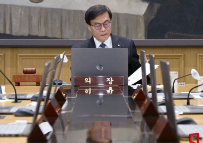 '집값, 더 오를 것' 기대가 8월 금리동결 불렀다…향후 관건은