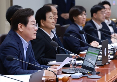 이재명 대통령 "검찰개혁, 국민 앞에서 토론하라"