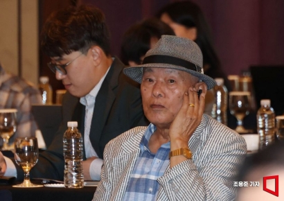 [포토] 진지하게 강연 듣는 참석자
