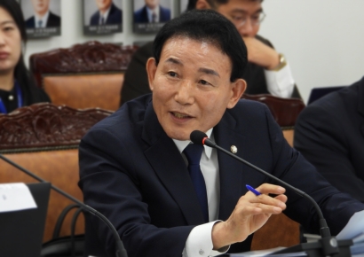 "서울 초고가 아파트 180억 전액 현금으로" 韓, 외국인 부동산 쇼핑 천국이었다[부동산AtoZ]