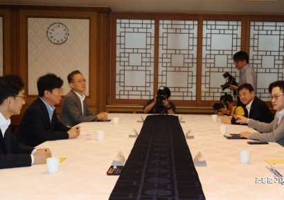 [포토] 노동안전관계장관 간담회 발언하는 김정관 장관