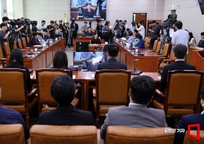 법사위, 與 주도 검찰개혁 입법 청문회…국힘 "나치 독재" 퇴장