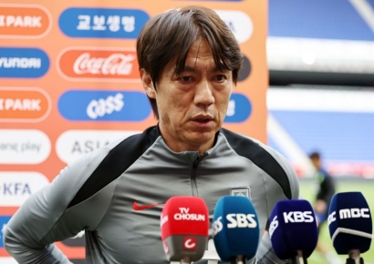 홍명보 감독 "미국과의 평가전, 상대 전술·결과 모두 잡아야"
