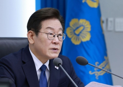 "존중·사랑받는 존재"…李대통령 부부, 영락보린원생과 '킹 오브 킹스' 영화 관람