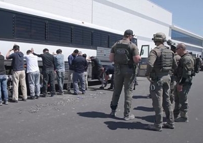 대통령실 "美구금 근로자 '석방 교섭' 마무리…곧 전세기 급파"(종합)