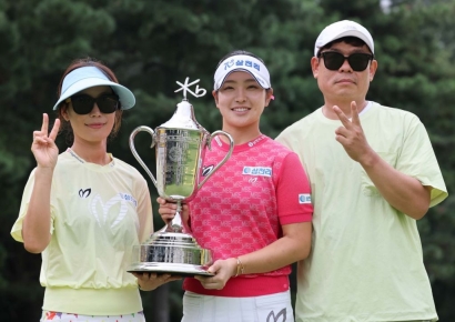 2년 차 유현조, 메이저 KB금융 스타챔피언십 2연패