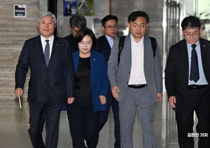 [포토] '비대위 구성 논의' 조국혁신당 비공개 의총