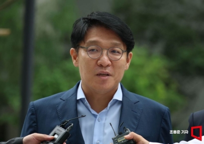 [포토] 특검 출석하며 입장 밝히는 김상민 전 부장검사