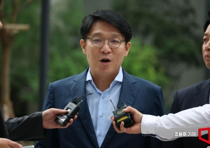 [포토] 취재진 질문에 답하는 김상민 전 부장검사