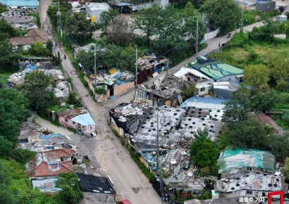 [포토] 철거되는 서울의 마지막 판자촌