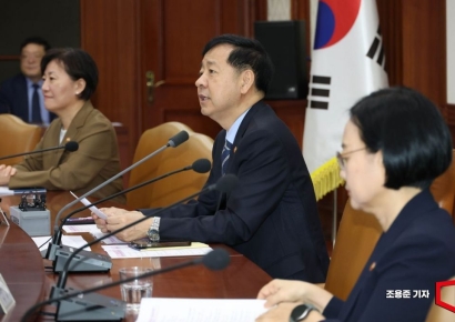 [포토] 초혁신경제 15대 선포 프로젝트 관련 발언하는 구윤철 부총리